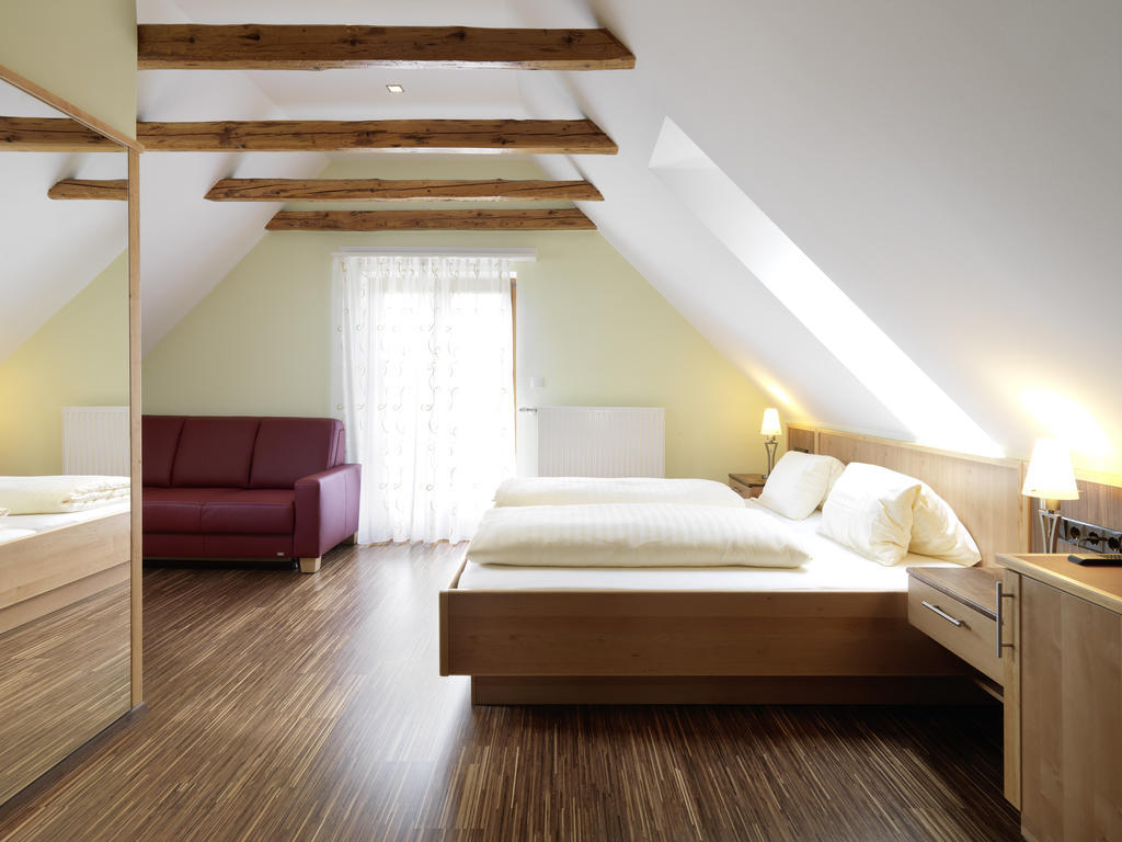 Hotel Weingut Skoff Original Gamlitz Habitación foto